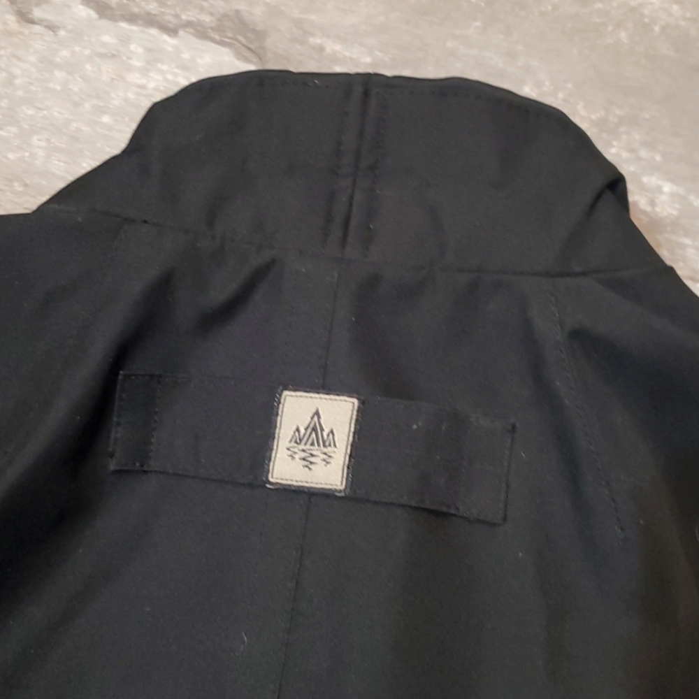 Rainforest Men's Black Jacket. Waterproof. Windproof. Men Size M. - Picture 8 of 14